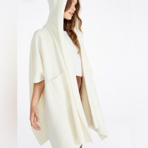 JustFab Cozy Hooded Ruana OS White